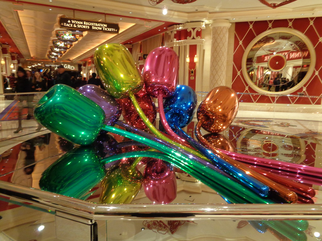 Jeff Koons, a Christie’s Auction, and His Art Across the South
